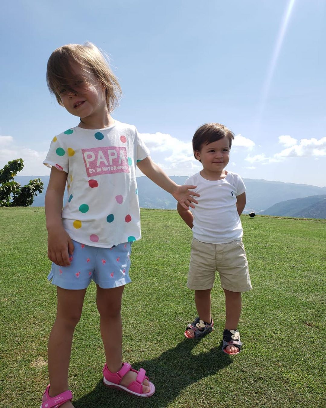 hijos de laura acuña