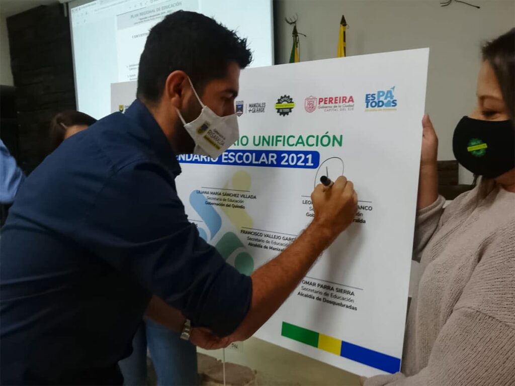 Oficializan la unificación del calendario escolar para 2021 en el Eje Cafetero