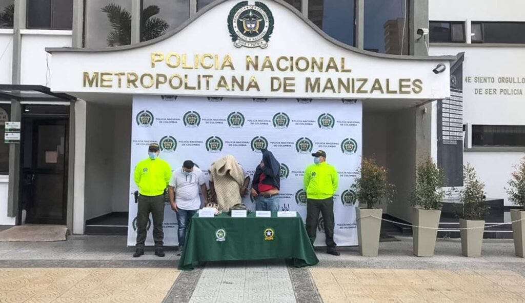 En Manizales tres hombres se hacían pasar por policías para robar a adultos mayores