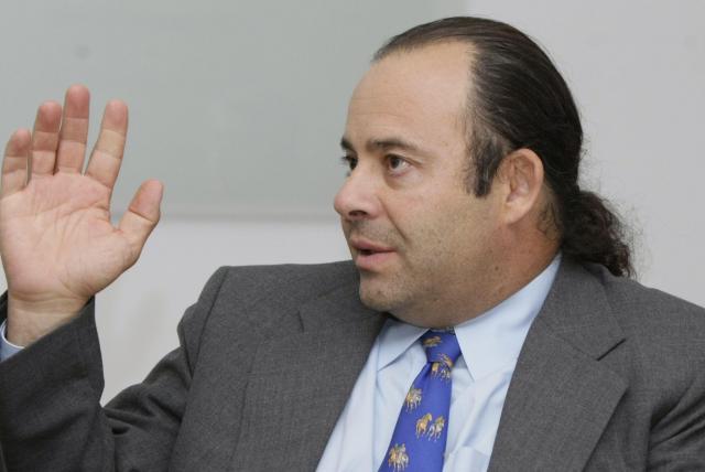 ¡Si no cambiamos la forma de hacer política, nos vamos todos por el voladero! por Luis Guillermo Echeverri Vélez