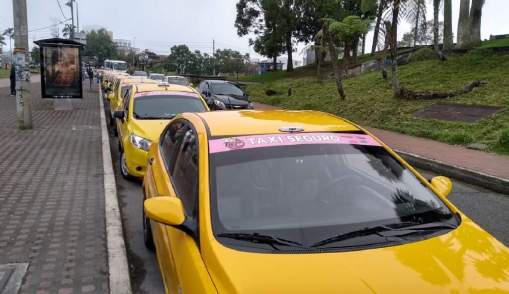 Paro de taxistas en Manizales afecta la movilidad de la ciudad