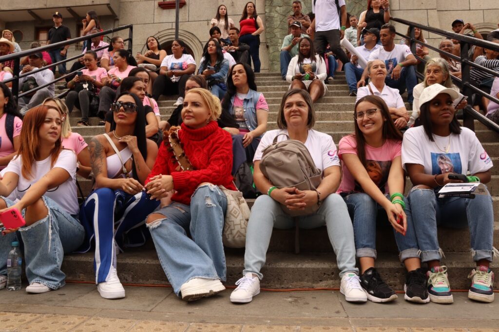 Liliana Rendón, candidata a la Alcaldía de Medellín, destaca la importancia de celebrar a la mujer todos los días