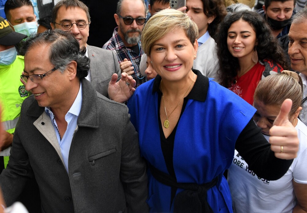 La cirugía de prótesis mamarias: ¿un procedimiento quirúrgico cada vez más popular en la sociedad moderna