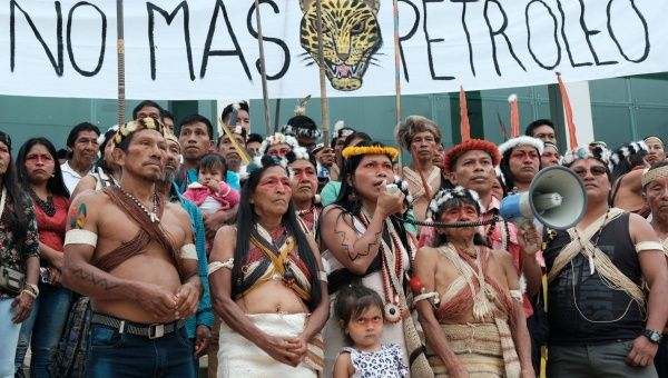 Ataque de la comunidad Waorani a instalaciones petroleras en Ecuador deja pérdidas de 12,000 barriles diarios de petróleo