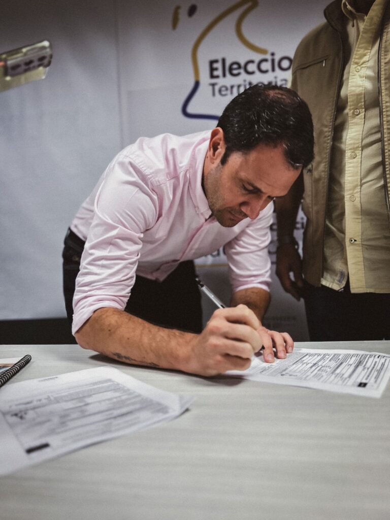 Juan David Valderrama ya inscribió su candidatura a la Alcaldía de Medellín