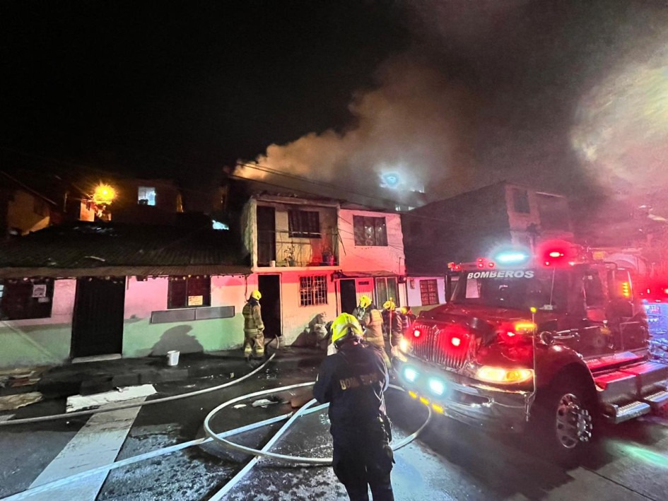 Incendio afectó dos viviendas en el barrio Solferino de Manizales