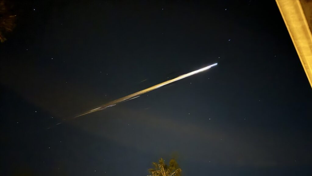 ¡VIDEO! Estas extrañas luces en el cielo causaron gran impresión y confusión sin precedentes