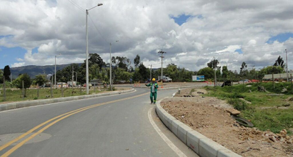 Anuncio para conductores que pasan por vía Chía-Tabio; habrá ciclovía