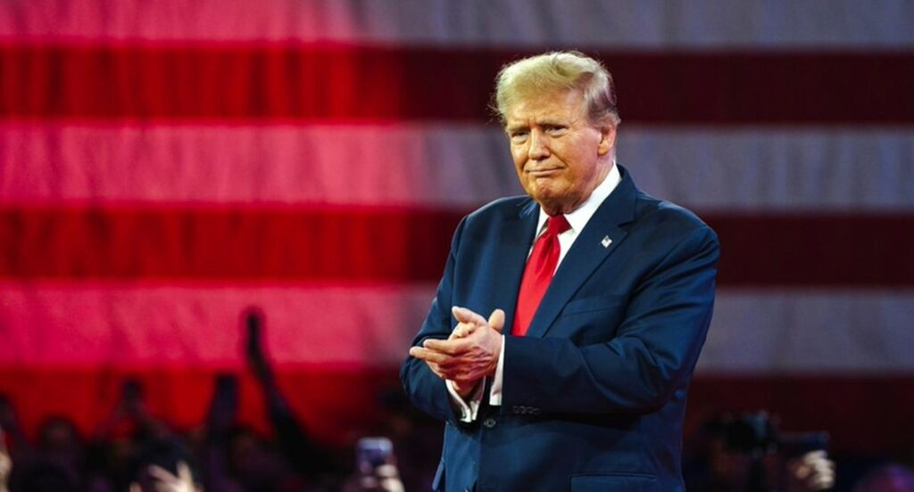 Donald Trump lanzó un reloj de lujo y lo vende por más de $ 400 millones