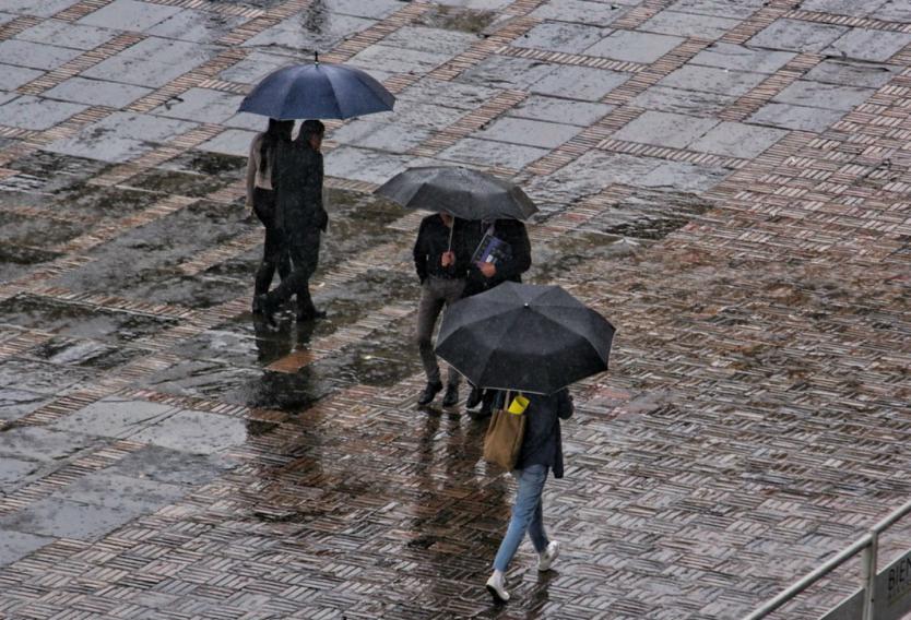 Está lloviendo en Bogotá ¿Qué pasará con el racionamiento?