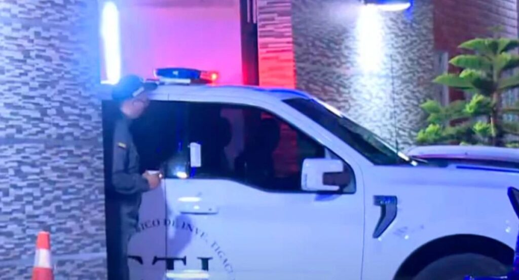 Habla mujer hallada con otro en motel por su esposo policía: «Era obsesivo»