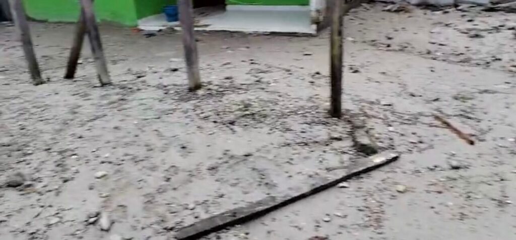 Más de 400 damnificados dejó el desbordamiento de una quebrada en Chocó