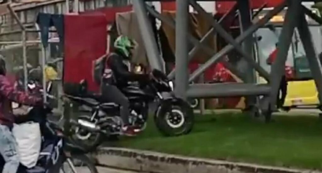 Motociclistas se volaron normas de tránsito por protestas en Bogotá