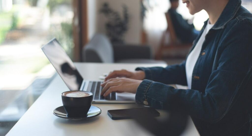 Multinacional ofrece vacantes para fines de semana con salario de $ 1,7 millones