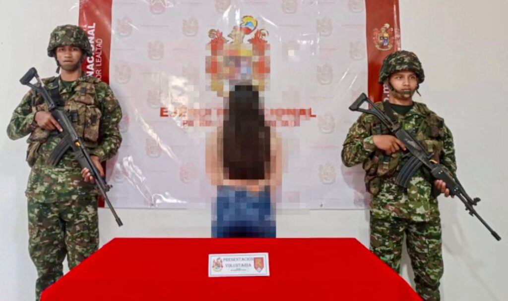 «Panda», mujer cabecilla de comisión armada, se desvincula del ELN