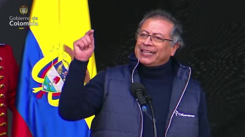 Presidente Petro acusa de intentos de golpe y exige apoyo de sus electores