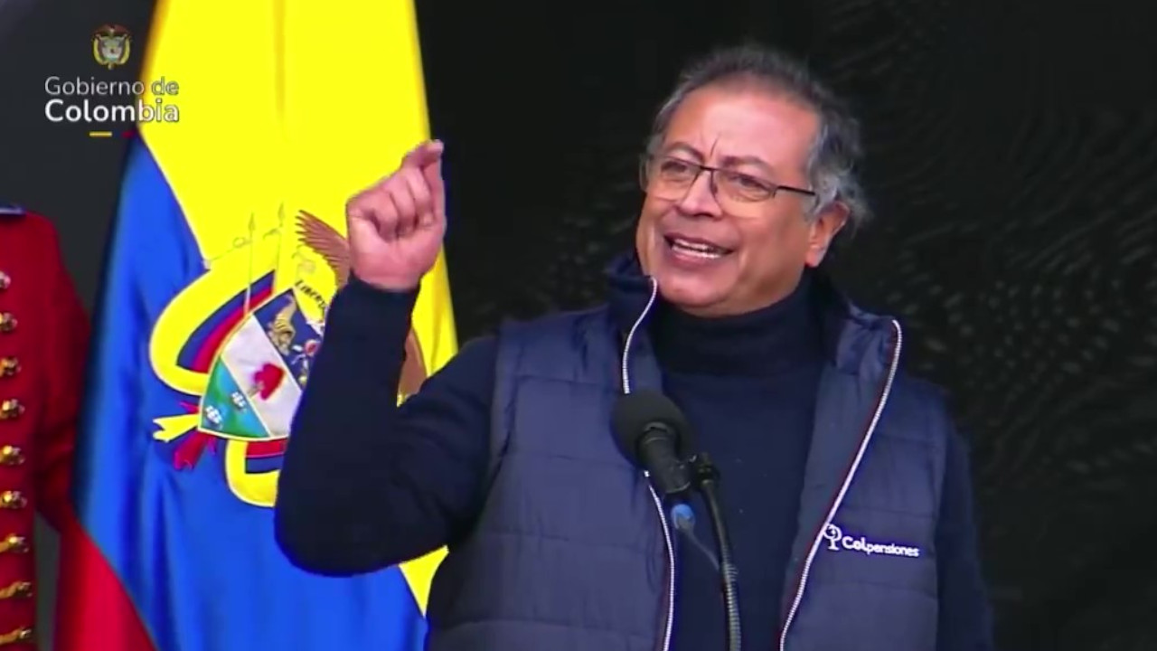 Presidente Petro acusa de intentos de golpe y exige apoyo de sus electores