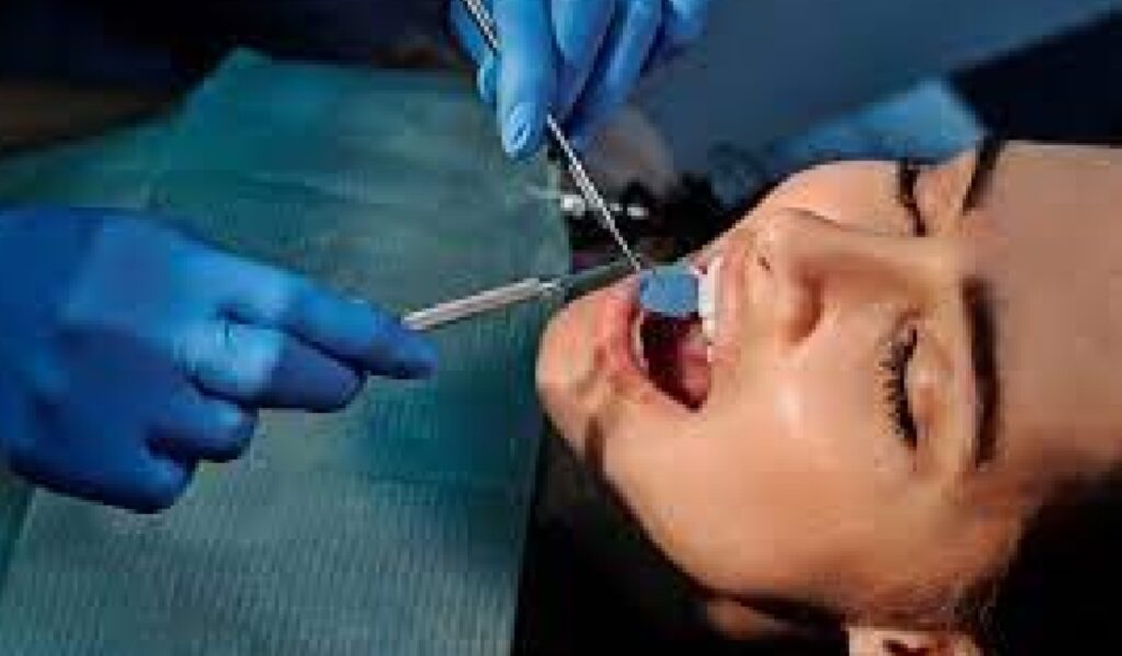 Revelan costoso tratamiento dental al que se puede acceder con la EPS