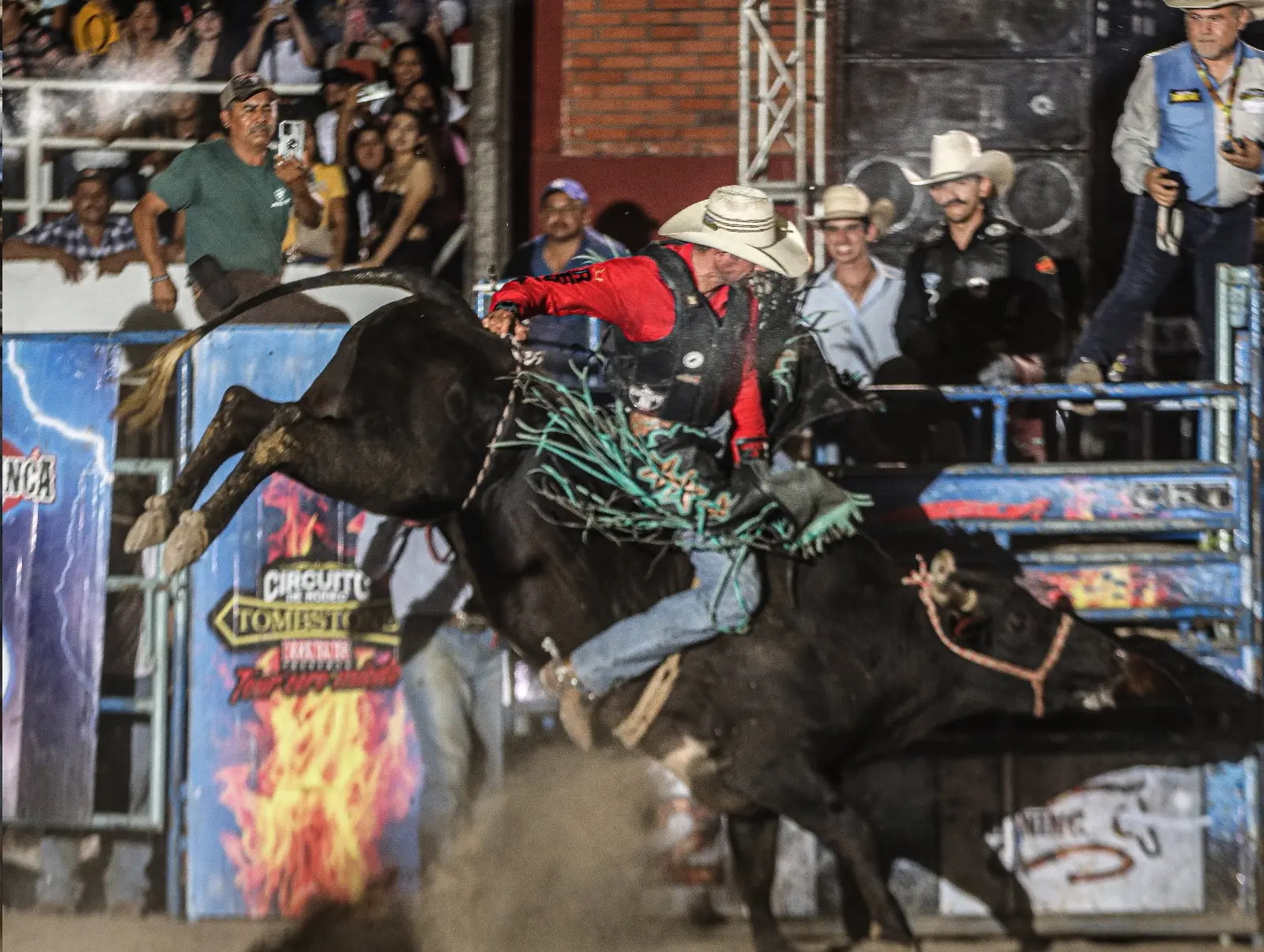 Gran Cierre de la Feria de Manizales: 1re Mundial de Circuito de Rodeo Tombstone Colombia 2025