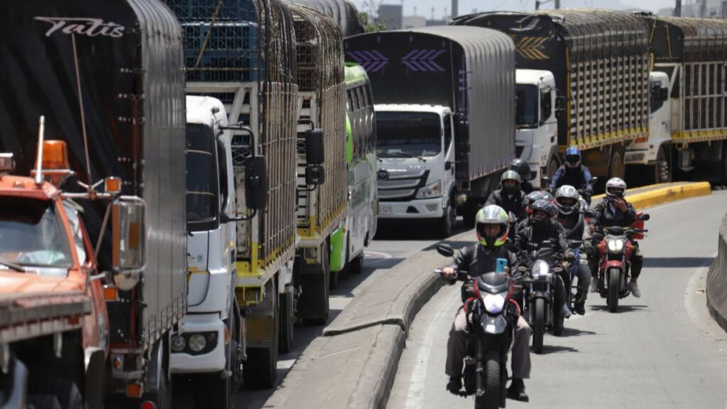 Transportadores y Gobierno llegaron a un acuerdo: se acaba el paro