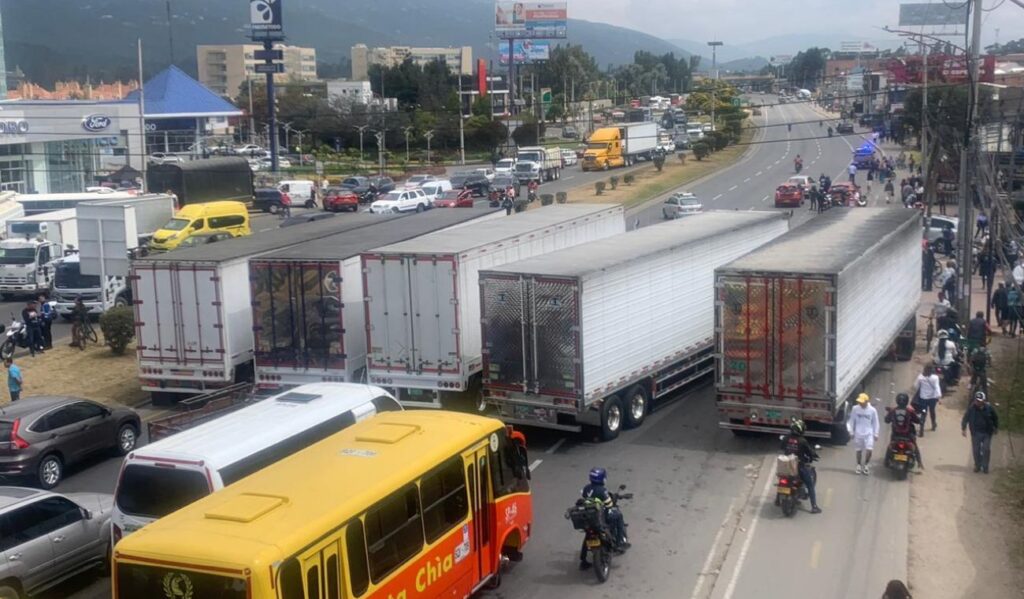 Venta de tiquetes en Terminal de Bogotá afectada por bloqueos en paro