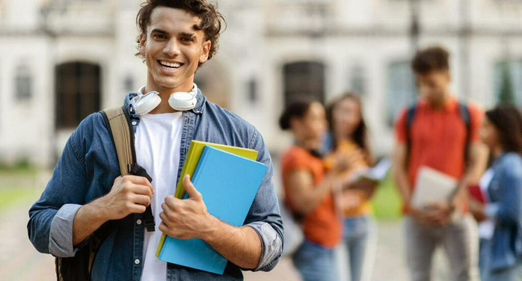 ¿Cómo aplicar a las becas que Colfuturo ofrece a para estudiar en Canadá?