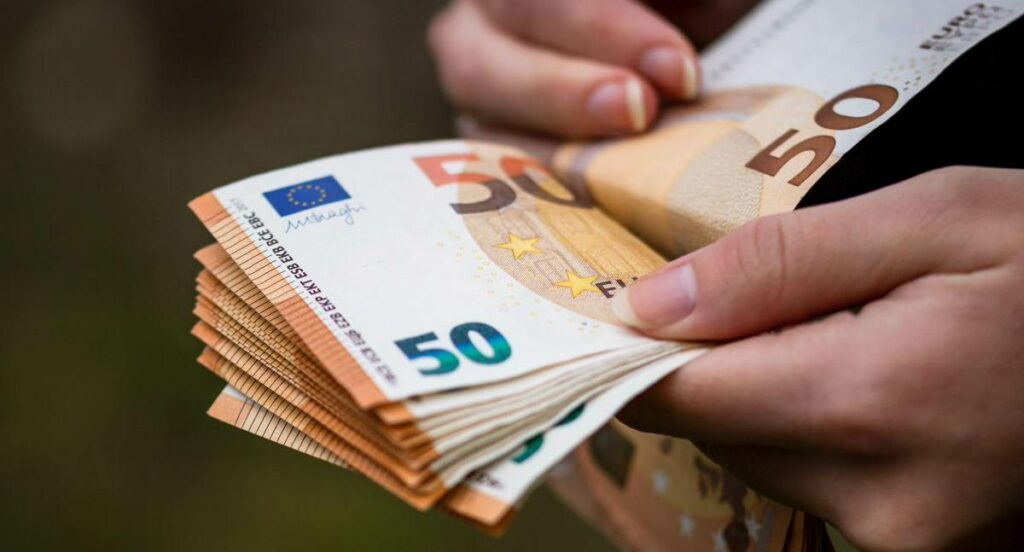 ¿Cómo están pagando el euro hoy en Colombia? Precios en varias casas de cambio