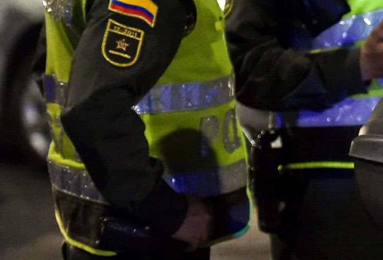 Suspenden a policía que amenazó de muerte a su expareja en Bogotá