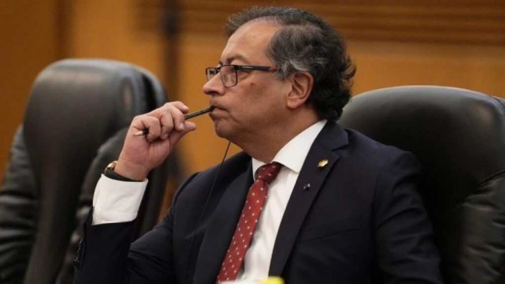 Abogado solicita desacato contra Gustavo Petro