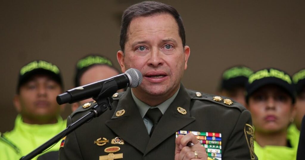 Antioquia: Líderes políticos rechazan salida del director de Policía