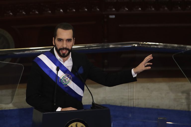 El Salvador aprueba prórroga del régimen de excepción: «No volveremos al sufrimiento y a la violencia»