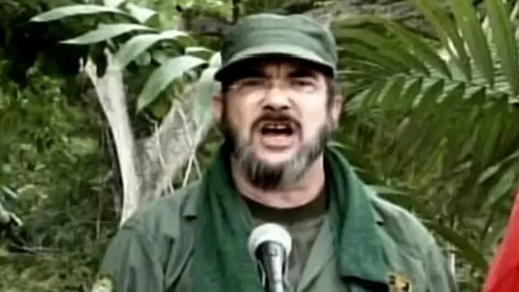 El chiste se cuenta solo… Timochenko dijo que la «justicia es para los de ruana» tras absolución de Uribe