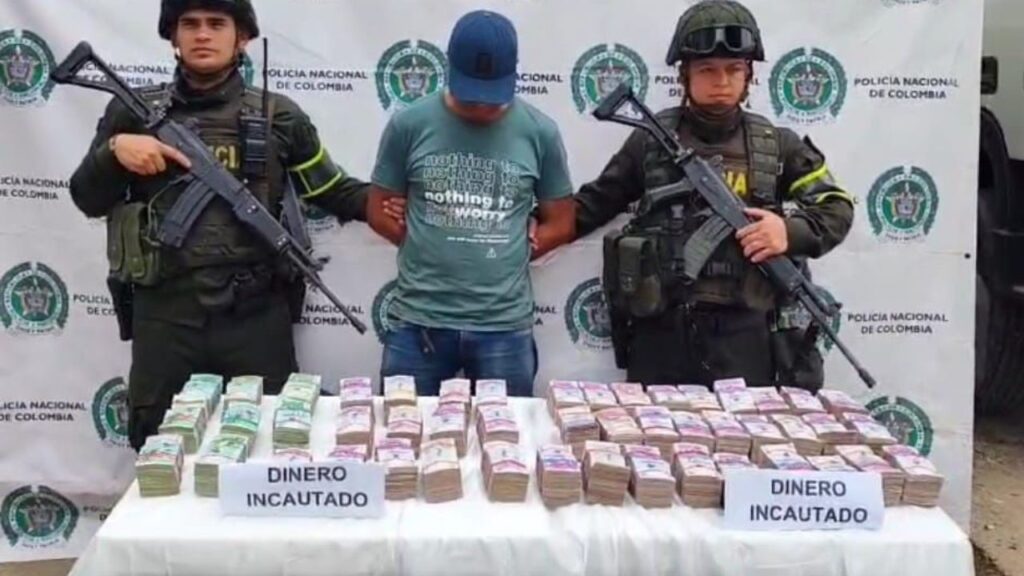 Incautan más de mil millones de pesos en una volqueta