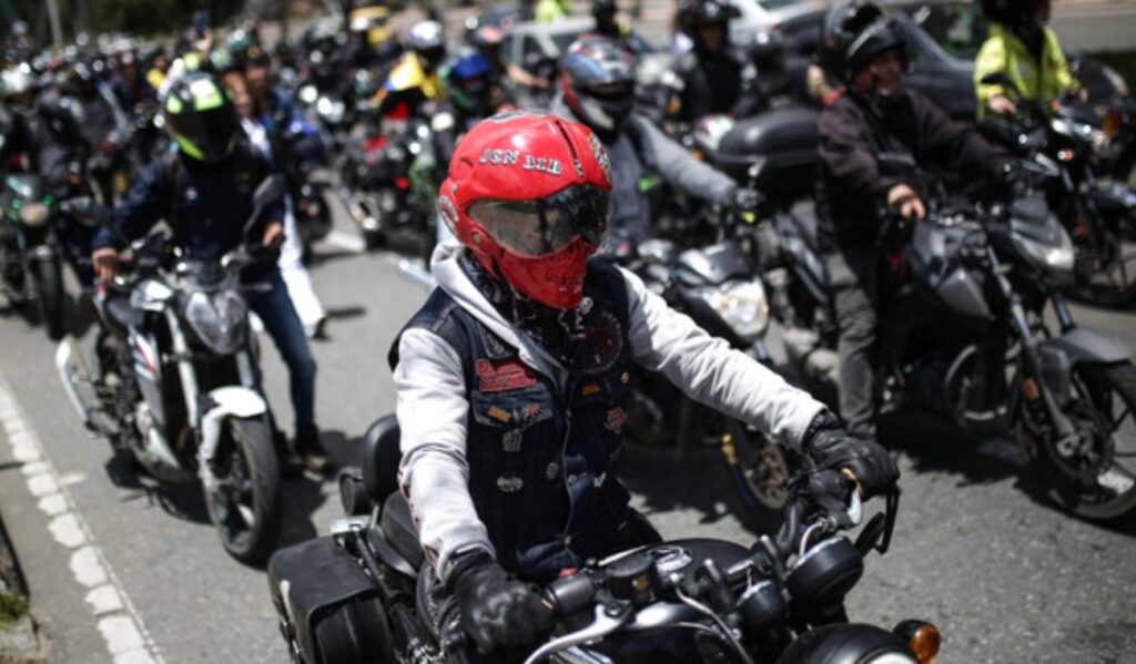 Le ponen límite a la Policía: sanciones que no impondrían a motociclistas