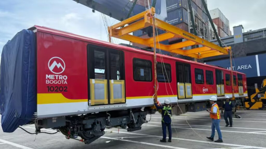 Llegada del Segundo Tren del Metro de Bogotá
