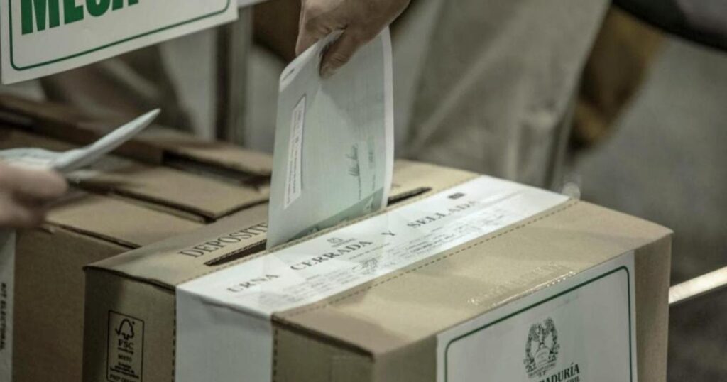 Medellín: Alcalde invitó a los jóvenes a votar para elegir al CMJ