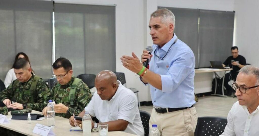 Noticias Antioquia: Desplazamiento en Briceño por grupos armados