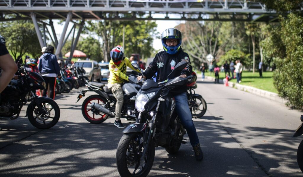 Nuevo reglamento para motos: Gobierno Petro anuncia cambio a última hora